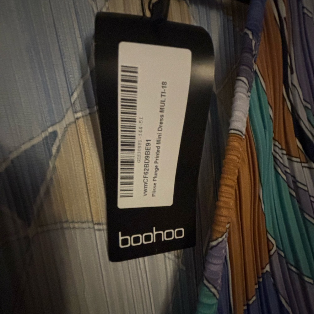 NWT Bell sleeve dress